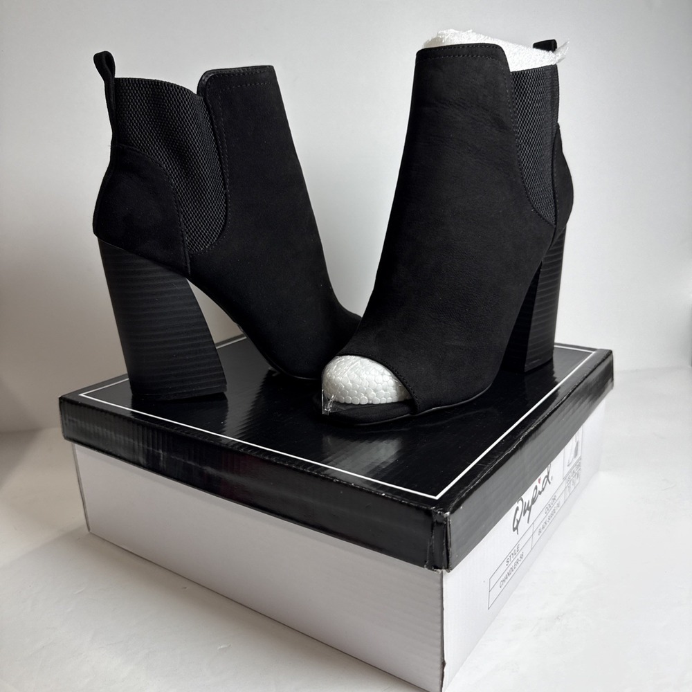 Qupid Black Suede Ankle Boot Slip On Chandler Open Toe NEW‎ Size 8.5